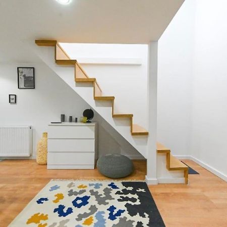 2 Bedroom Flat In Damjanich Str., Hirsch 부다페스트 외부 사진